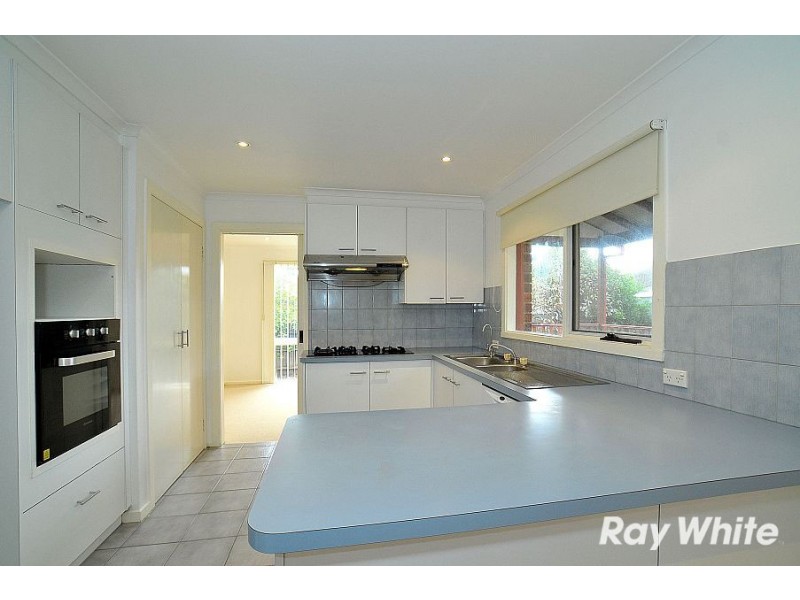 38 Witken Avenue, Wantirna South VIC 3152