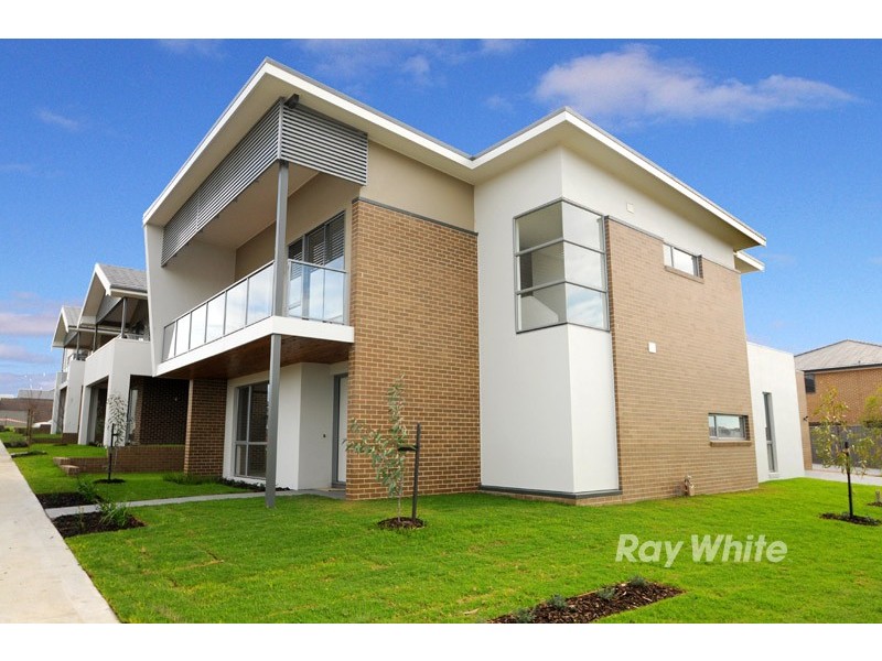 8 Picking Court, Wantirna South VIC 3152