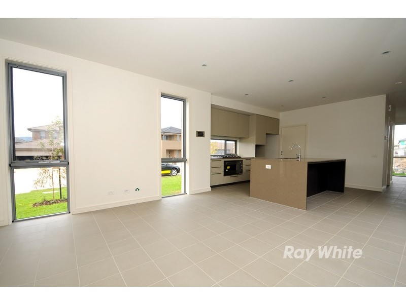 8 Picking Court, Wantirna South VIC 3152