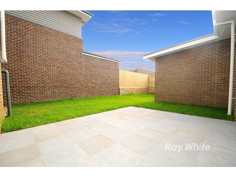 8 Picking Court, Wantirna South VIC 3152