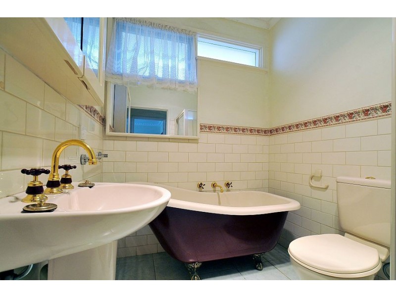 6 Hertford Court, Wantirna South VIC 3152