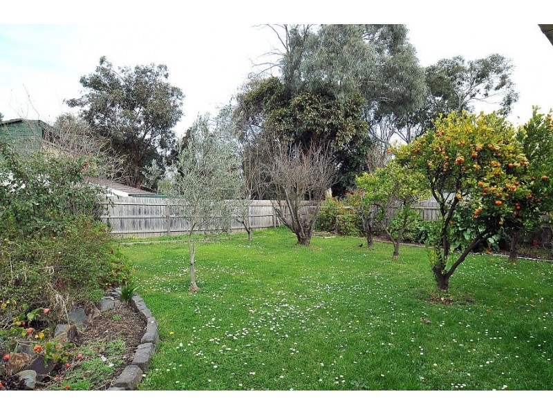 6 Hertford Court, Wantirna South VIC 3152