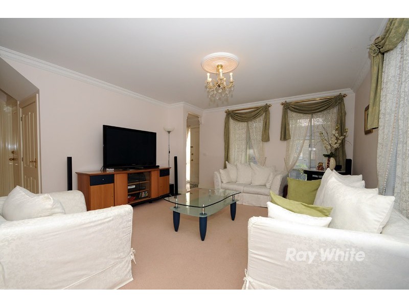 17 Appleberry Close, Knoxfield VIC 3180