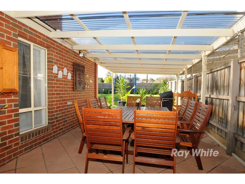 17 Appleberry Close, Knoxfield VIC 3180