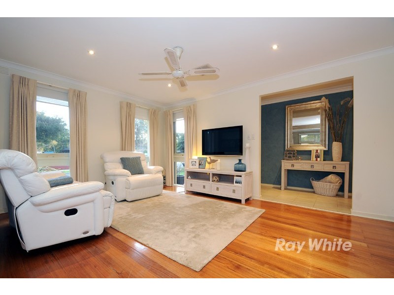 9 Nigel Court, Scoresby VIC 3179