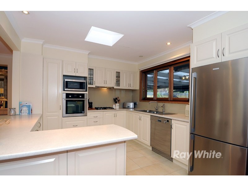 9 Nigel Court, Scoresby VIC 3179