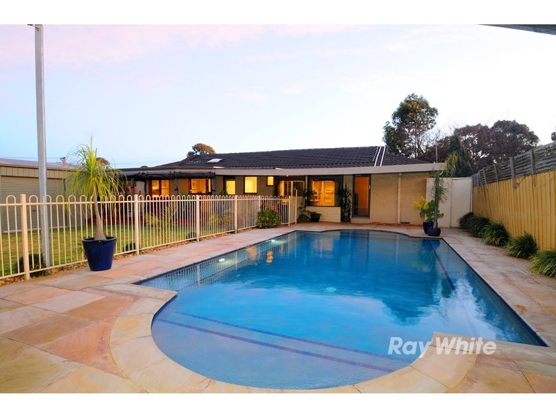 9 Nigel Court, Scoresby VIC 3179