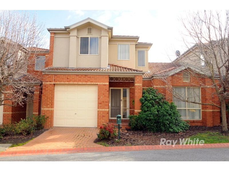 55 St Laurent Rise, Knoxfield VIC 3180
