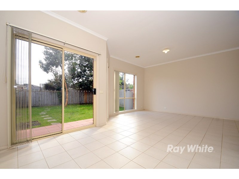 55 St Laurent Rise, Knoxfield VIC 3180