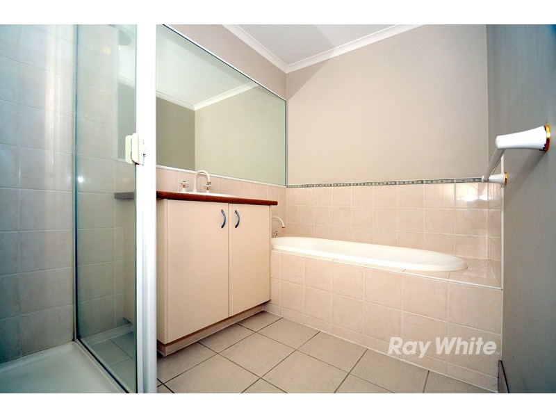 55 St Laurent Rise, Knoxfield VIC 3180