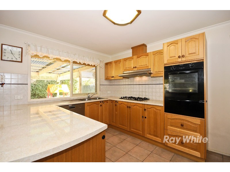 61 Mendora Crescent, Wantirna South VIC 3152