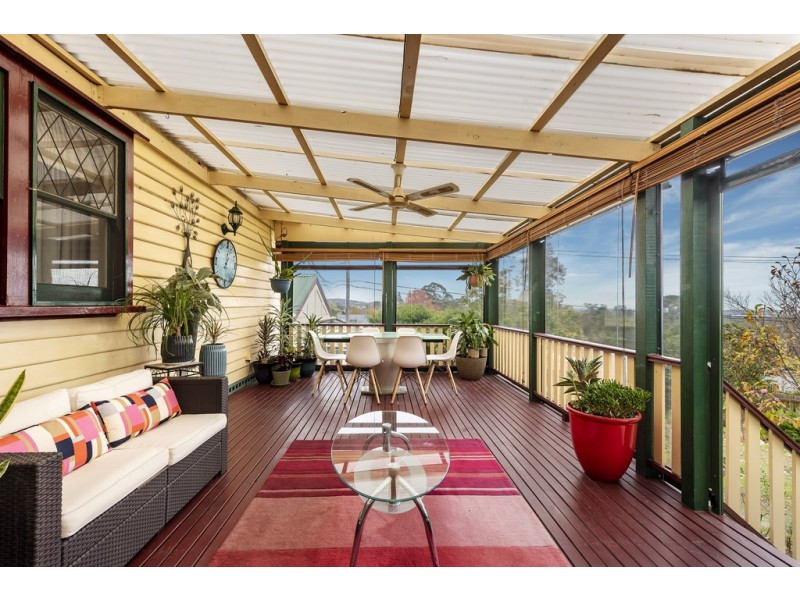 24 The Avenue, Ferntree Gully VIC 3156
