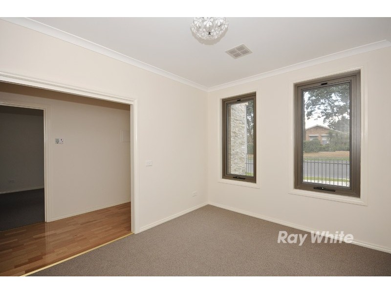 2/2 Somerset Street, Wantirna South VIC 3152