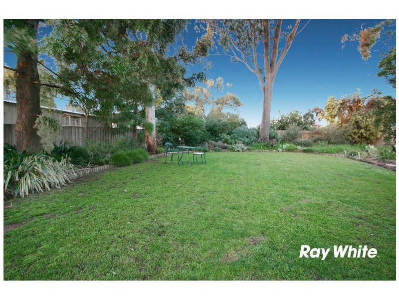22 Rickards Avenue, Knoxfield VIC 3180