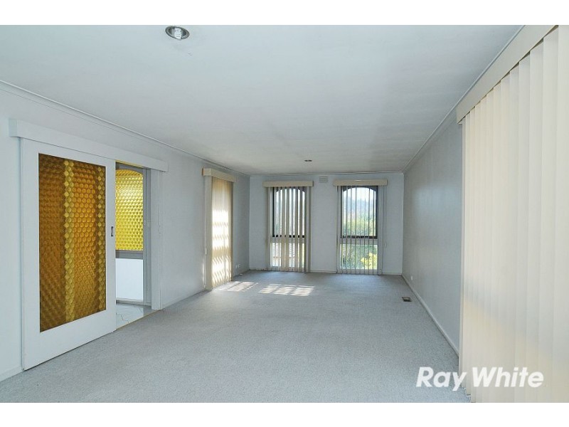 42 Brentwood Drive, Wantirna VIC 3152