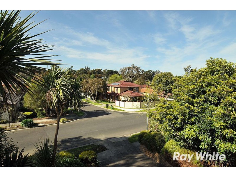 42 Brentwood Drive, Wantirna VIC 3152