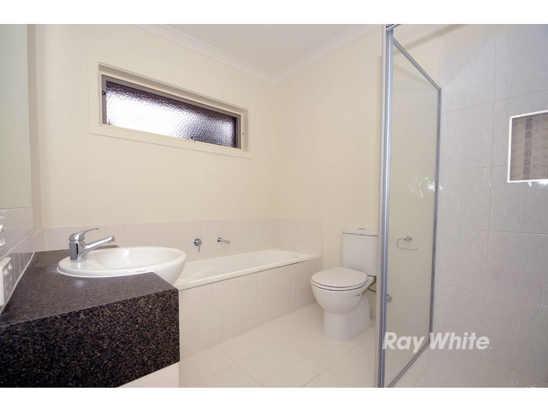 2/53 Kanooka Road, Wantirna South VIC 3152