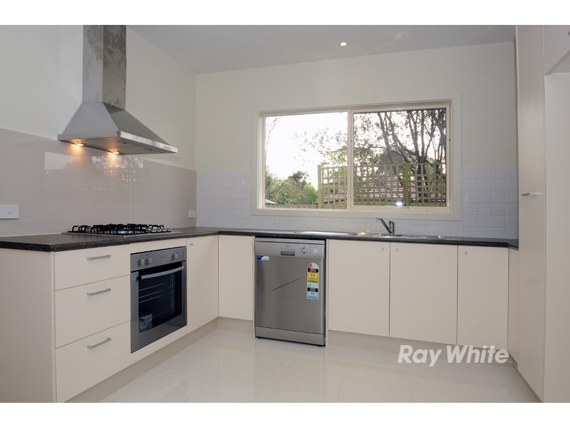 2/53 Kanooka Road, Wantirna South VIC 3152