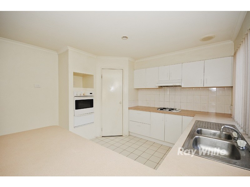 10 Meridian Parade, Wantirna South VIC 3152