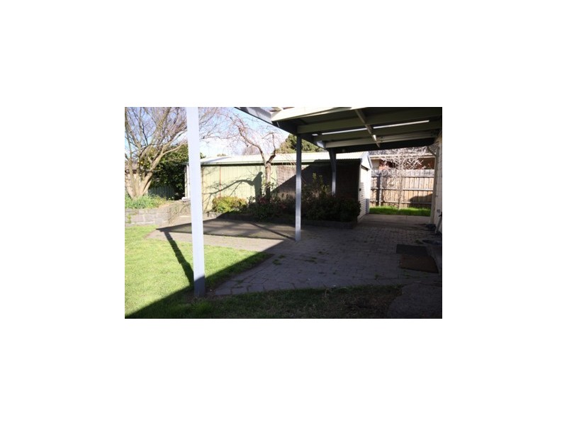 16 Maida Avenue, Bayswater VIC 3153