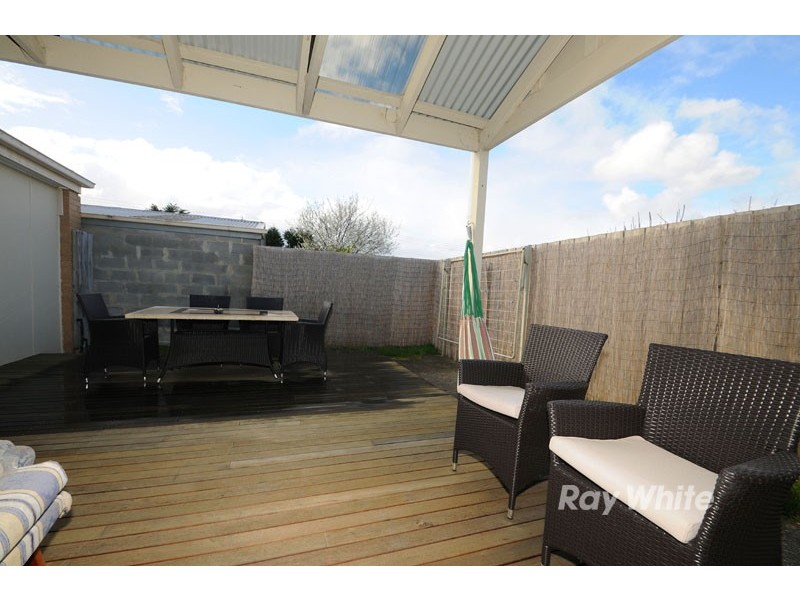 4 David Street, Hampton Park VIC 3976