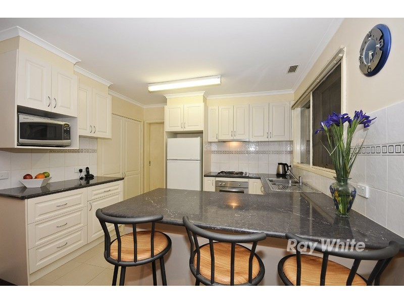 12 Suffern Avenue, Bayswater VIC 3153