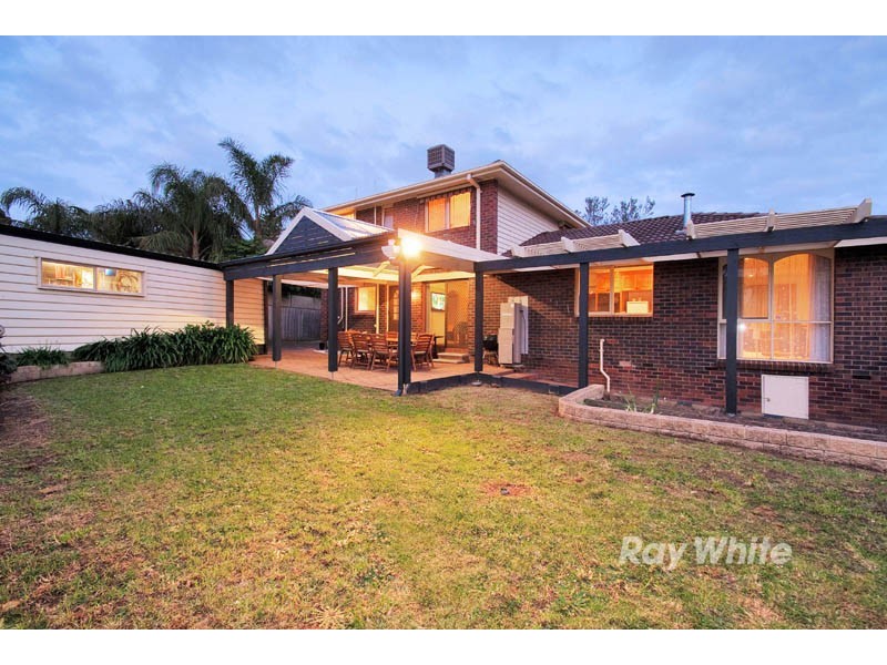 14 Birchfield Crescent, Wantirna VIC 3152