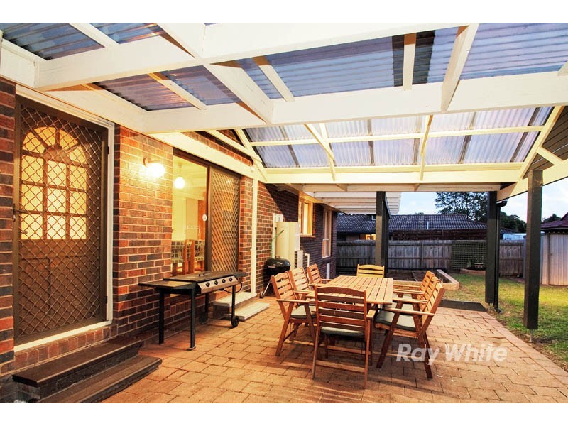 14 Birchfield Crescent, Wantirna VIC 3152