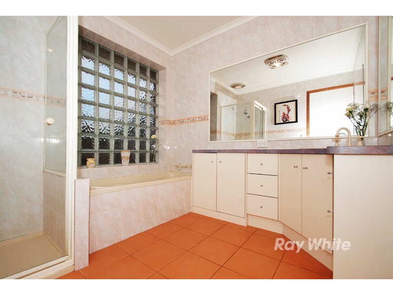 14 Birchfield Crescent, Wantirna VIC 3152