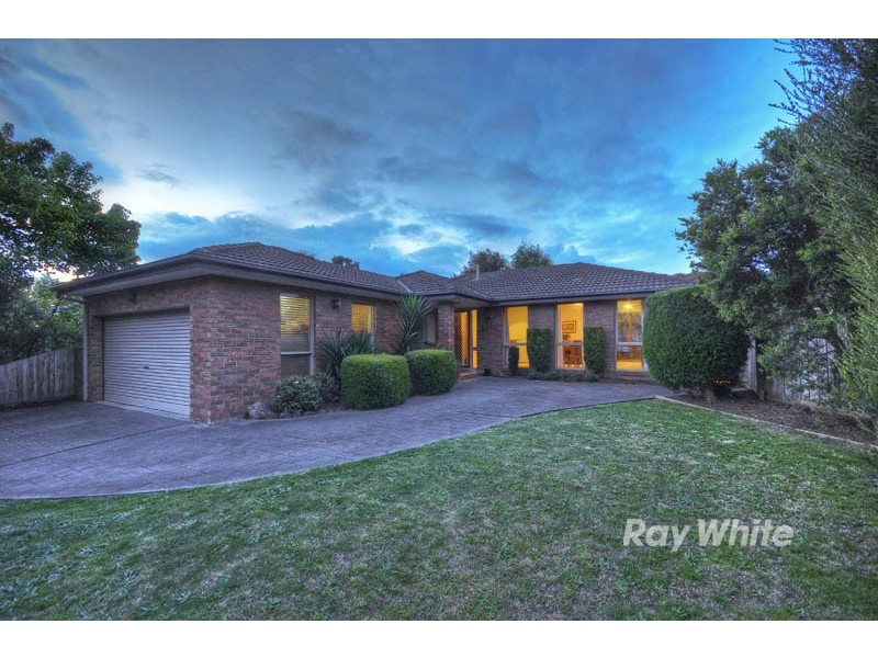 28 Merryn Grove, Wantirna South VIC 3152