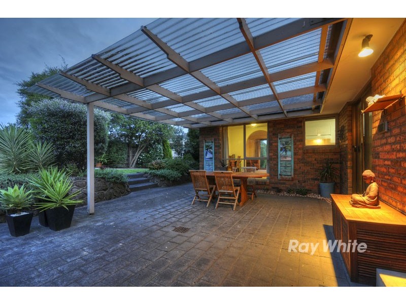 28 Merryn Grove, Wantirna South VIC 3152