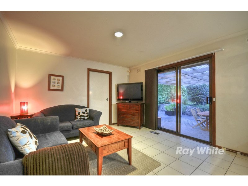 28 Merryn Grove, Wantirna South VIC 3152