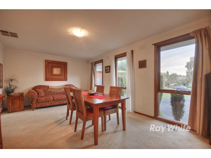 28 Merryn Grove, Wantirna South VIC 3152