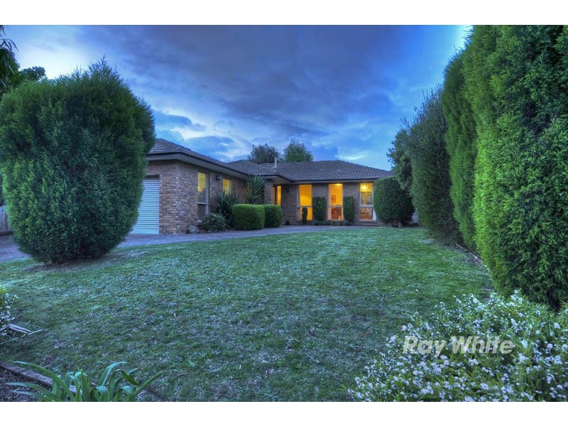 28 Merryn Grove, Wantirna South VIC 3152
