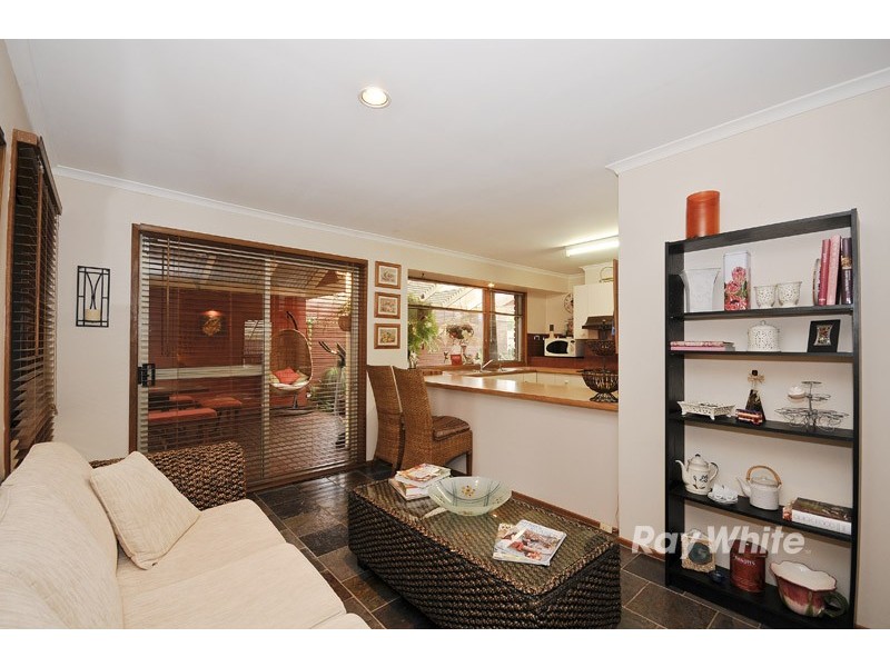 120 Fraser Crescent, Wantirna South VIC 3152