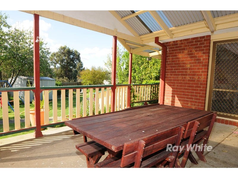 8 Apple Grove, Bayswater VIC 3153