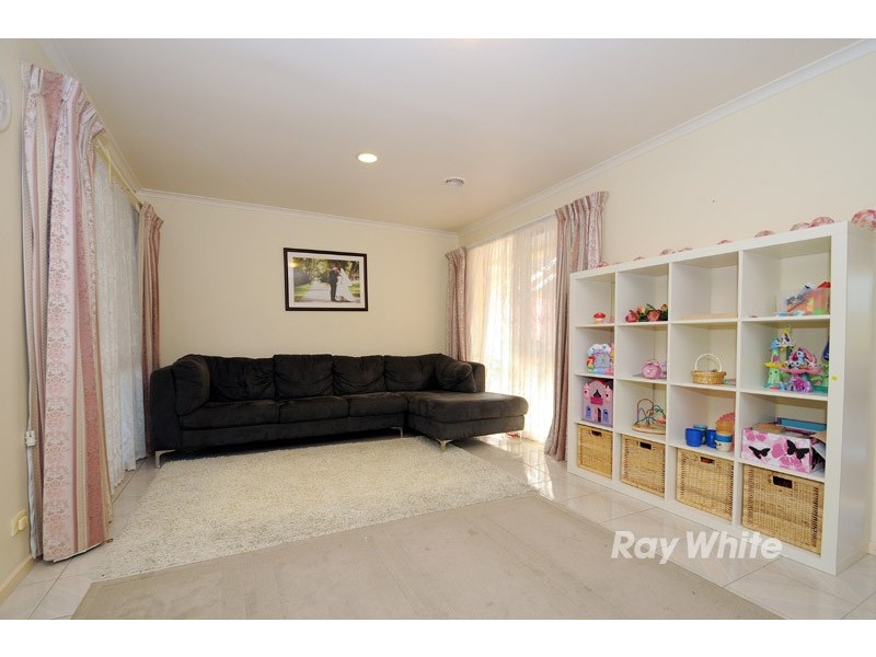 8 Apple Grove, Bayswater VIC 3153