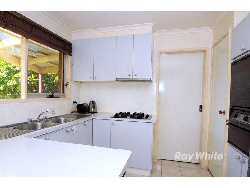 8 Apple Grove, Bayswater VIC 3153