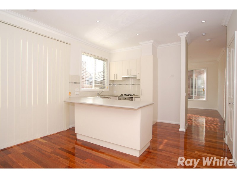 2/1399 High Street Road, Wantirna South VIC 3152