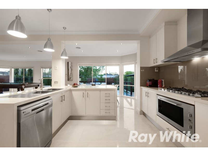 60 Michele Drive, Scoresby VIC 3179