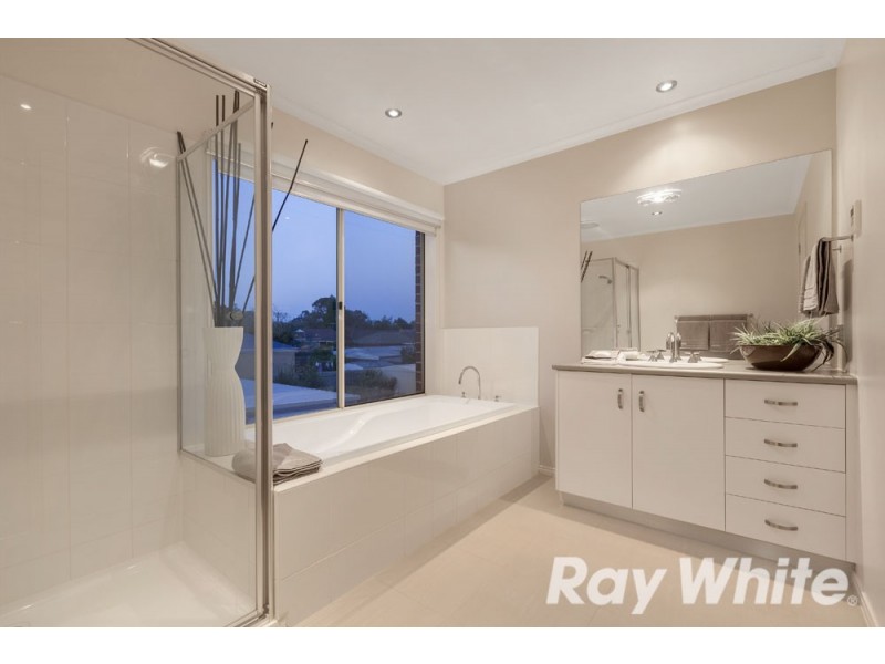 60 Michele Drive, Scoresby VIC 3179