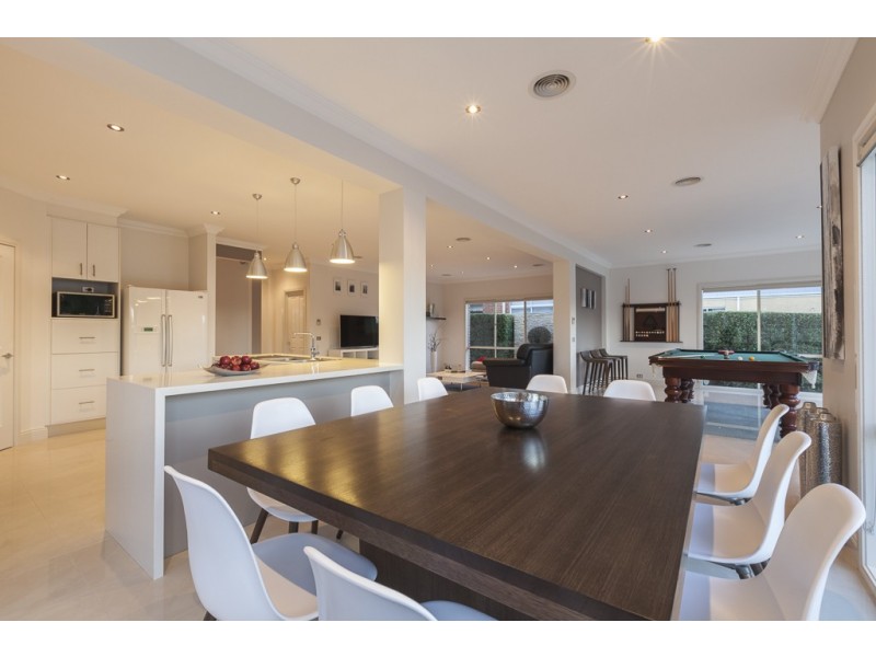 60 Michele Drive, Scoresby VIC 3179