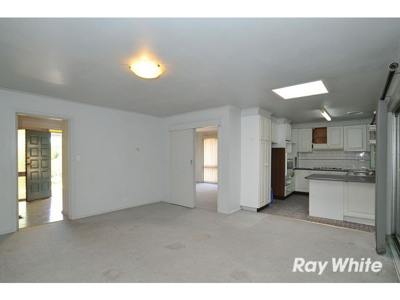 42 Brentwood Drive, Wantirna VIC 3152