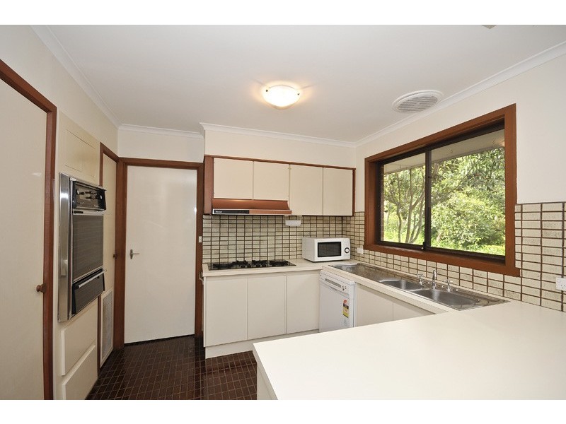 34 Pine Crescent, Ringwood North VIC 3134