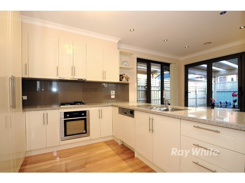 1/2 Somerset Street, Wantirna South VIC 3152