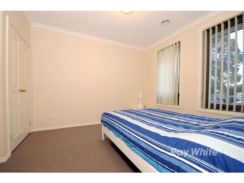 1/2 Somerset Street, Wantirna South VIC 3152