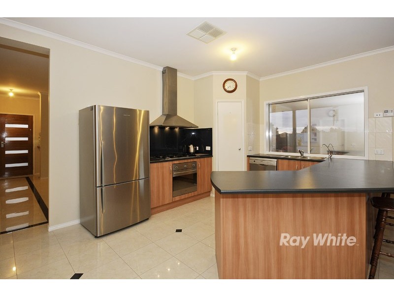 73 Somes Street, Wantirna South VIC 3152