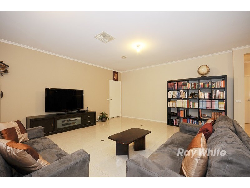 73 Somes Street, Wantirna South VIC 3152