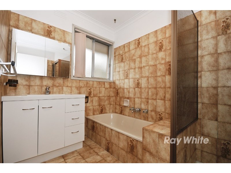 9 Hadlow Drive, Wantirna VIC 3152