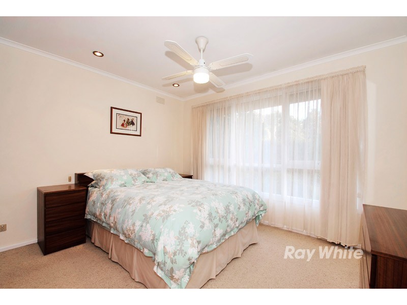 13 Ernest Street, Bayswater VIC 3153